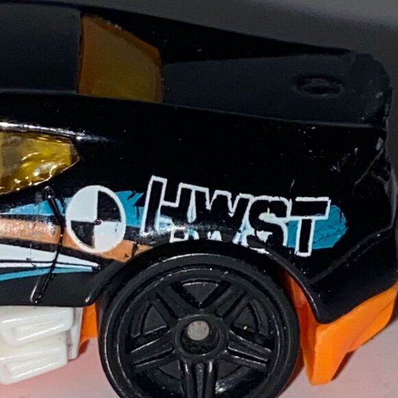 Mattel Hot Wheels Twinduction Mini Diecast Car Track Builders 2010 Black - Picture 9 of 11